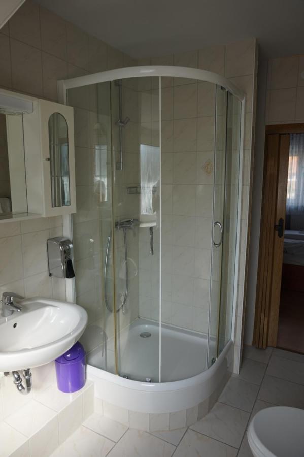 Bone To Hotel Salzgitter Bagian luar foto
