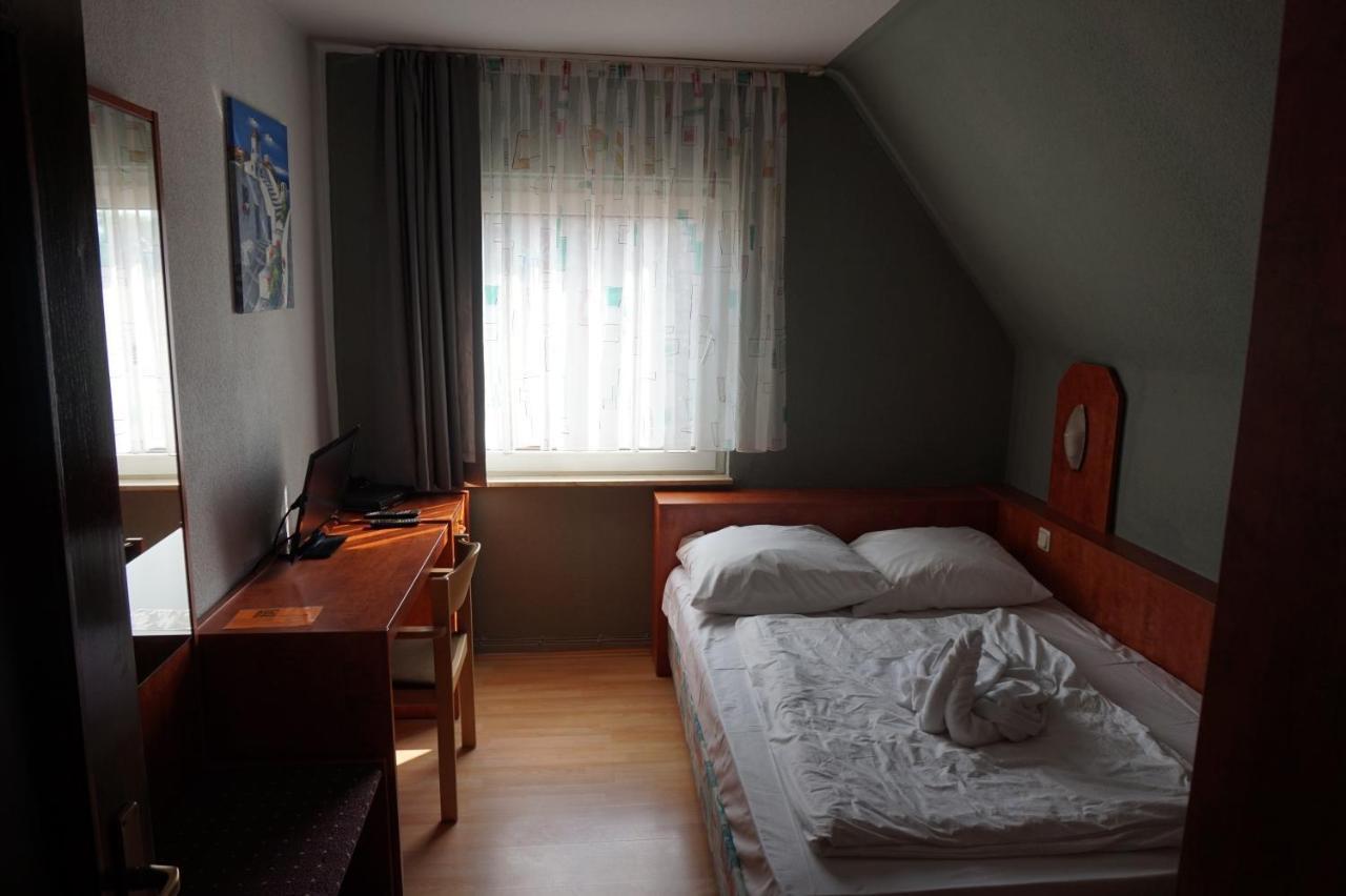 Bone To Hotel Salzgitter Bagian luar foto