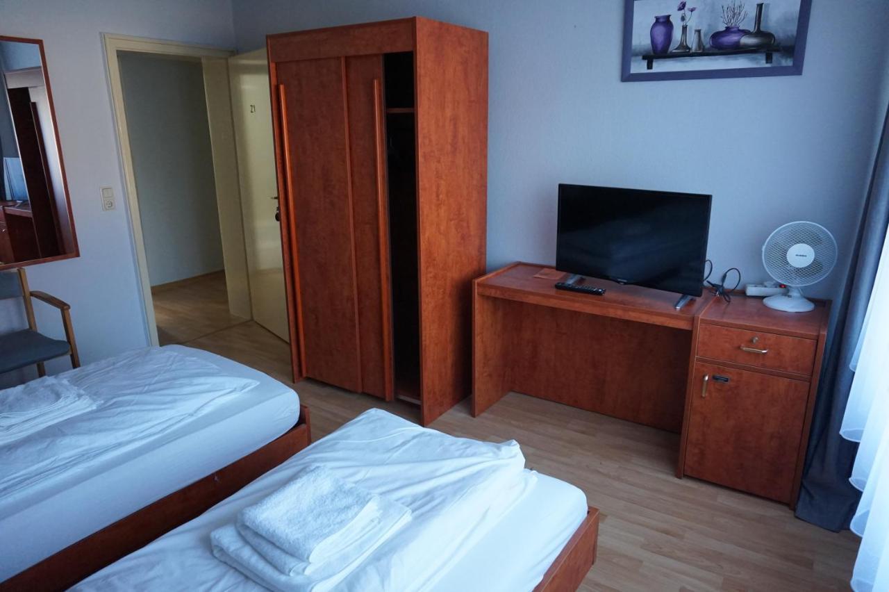 Bone To Hotel Salzgitter Bagian luar foto