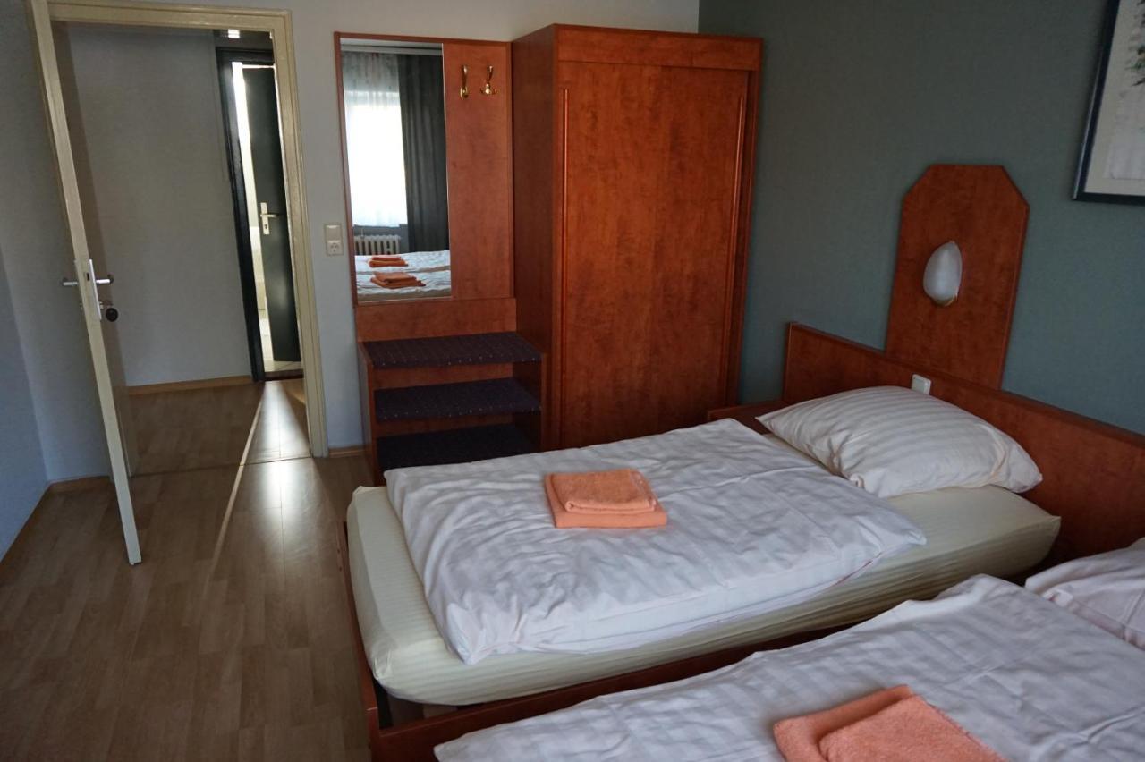 Bone To Hotel Salzgitter Bagian luar foto