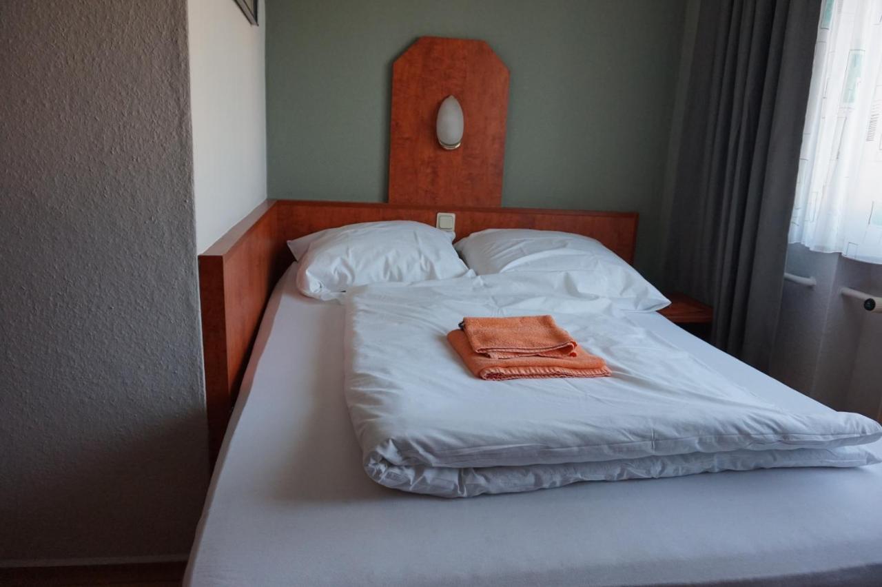 Bone To Hotel Salzgitter Bagian luar foto