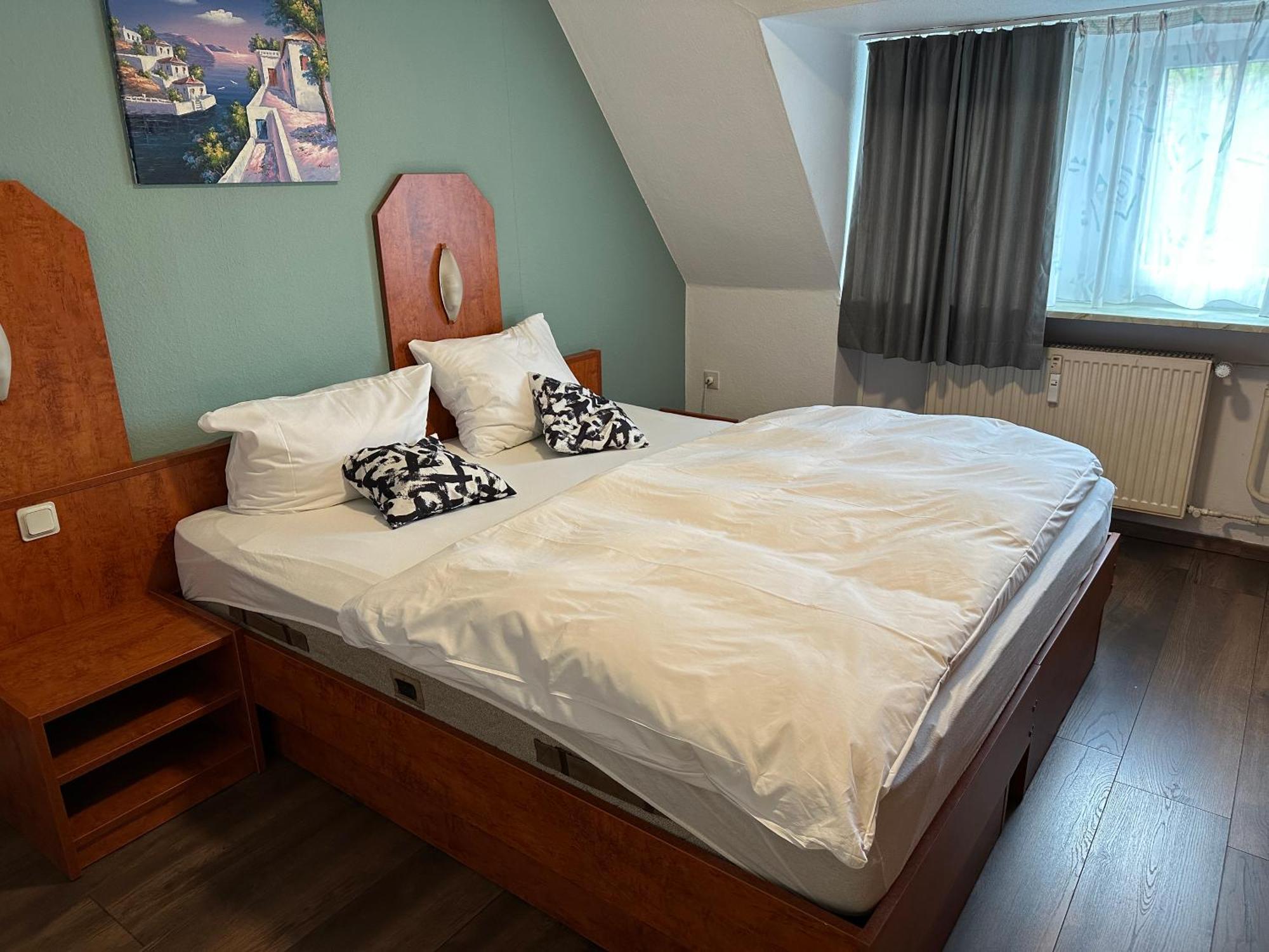 Bone To Hotel Salzgitter Bagian luar foto