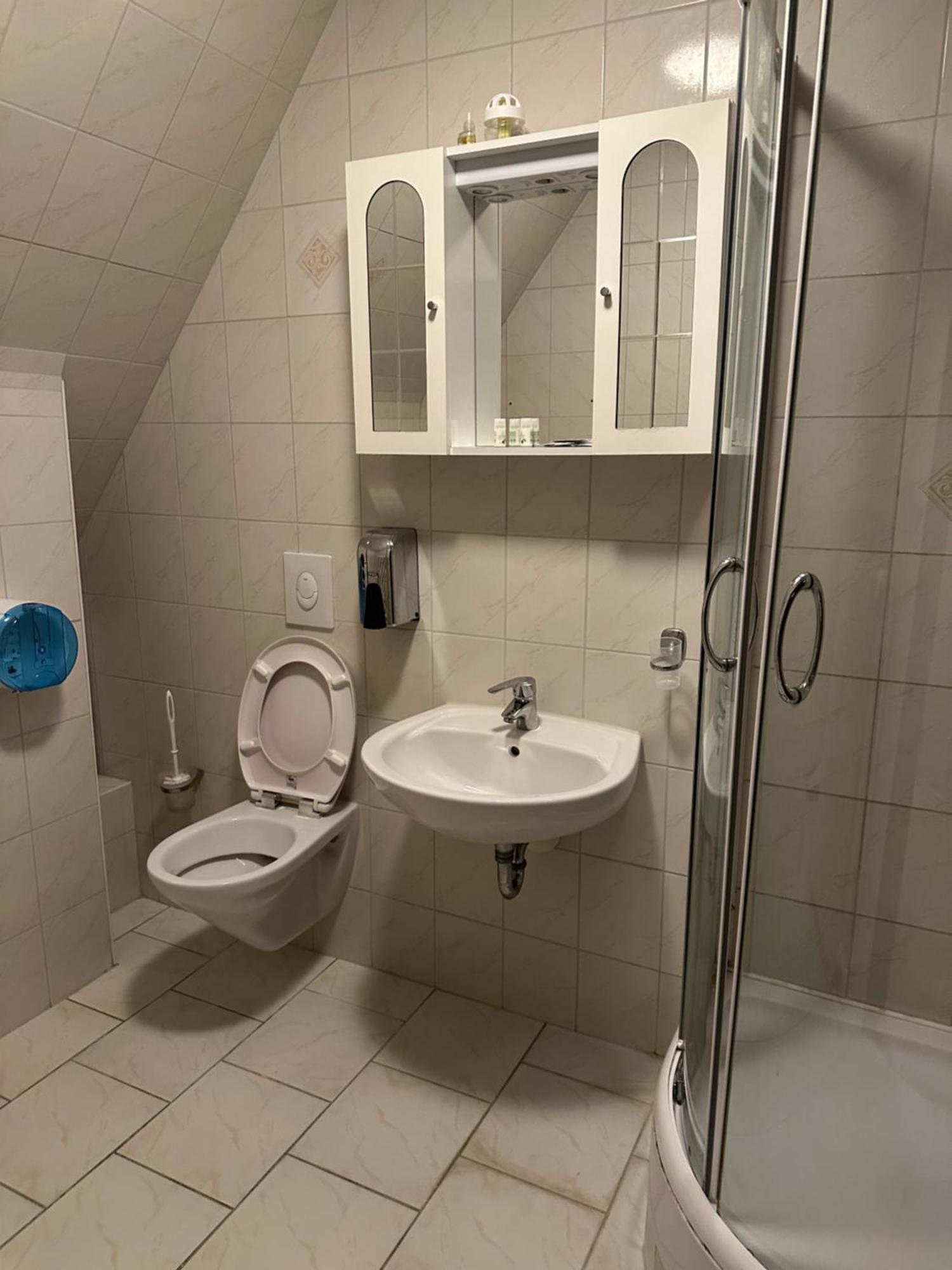 Bone To Hotel Salzgitter Bagian luar foto