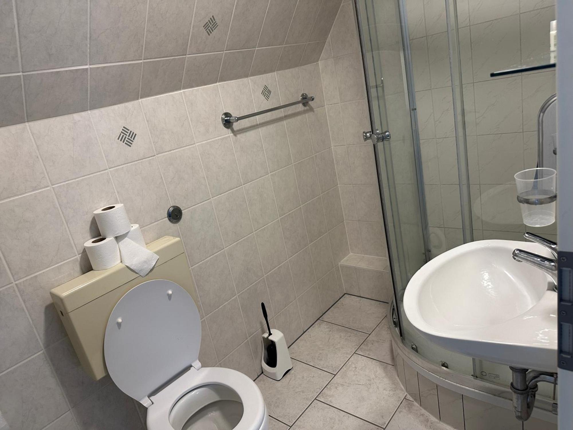 Bone To Hotel Salzgitter Bagian luar foto