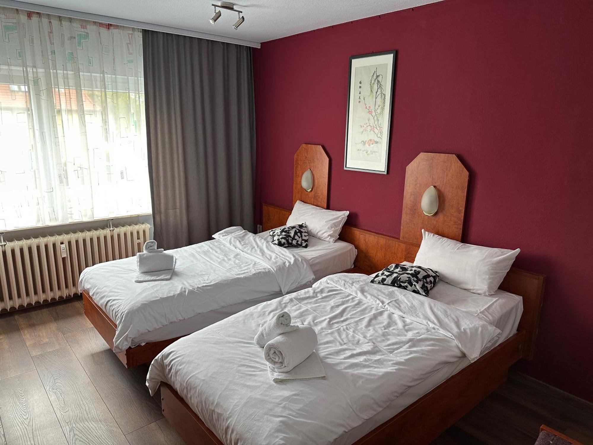 Bone To Hotel Salzgitter Bagian luar foto